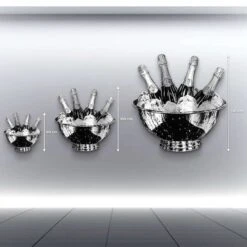 Opulence On Ice 13 Opulence On Ice -Artmind Wandbild Freiform Chrome Edition Champagner Flaschen Silber Gebuerstet.webp 5