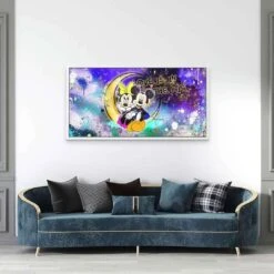 Love Is In The Air 18 Love Is In The Air -Artmind wandbild micky mini maus im mond 20 b1e8b4b3 f169 40d4 8536 349ee47c3847