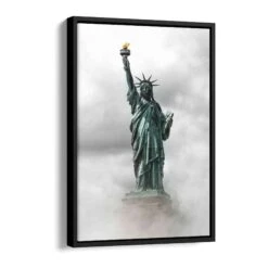Statue Of Liberty 22 Statue Of Liberty -Artmind wandbild statue of liberty in clouds schattenfugenrahmen
